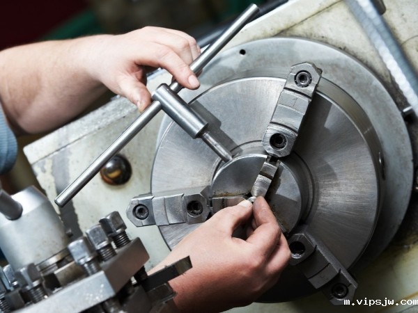 数控机床长时间停机需要注意哪些事项，留意这几点让机床更高效