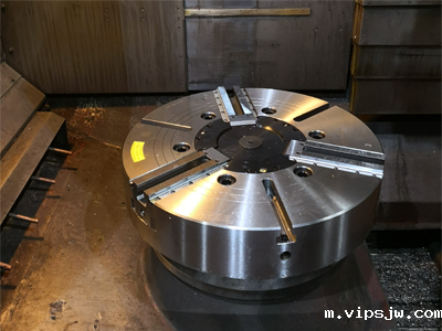 千岛立车用中实卡盘